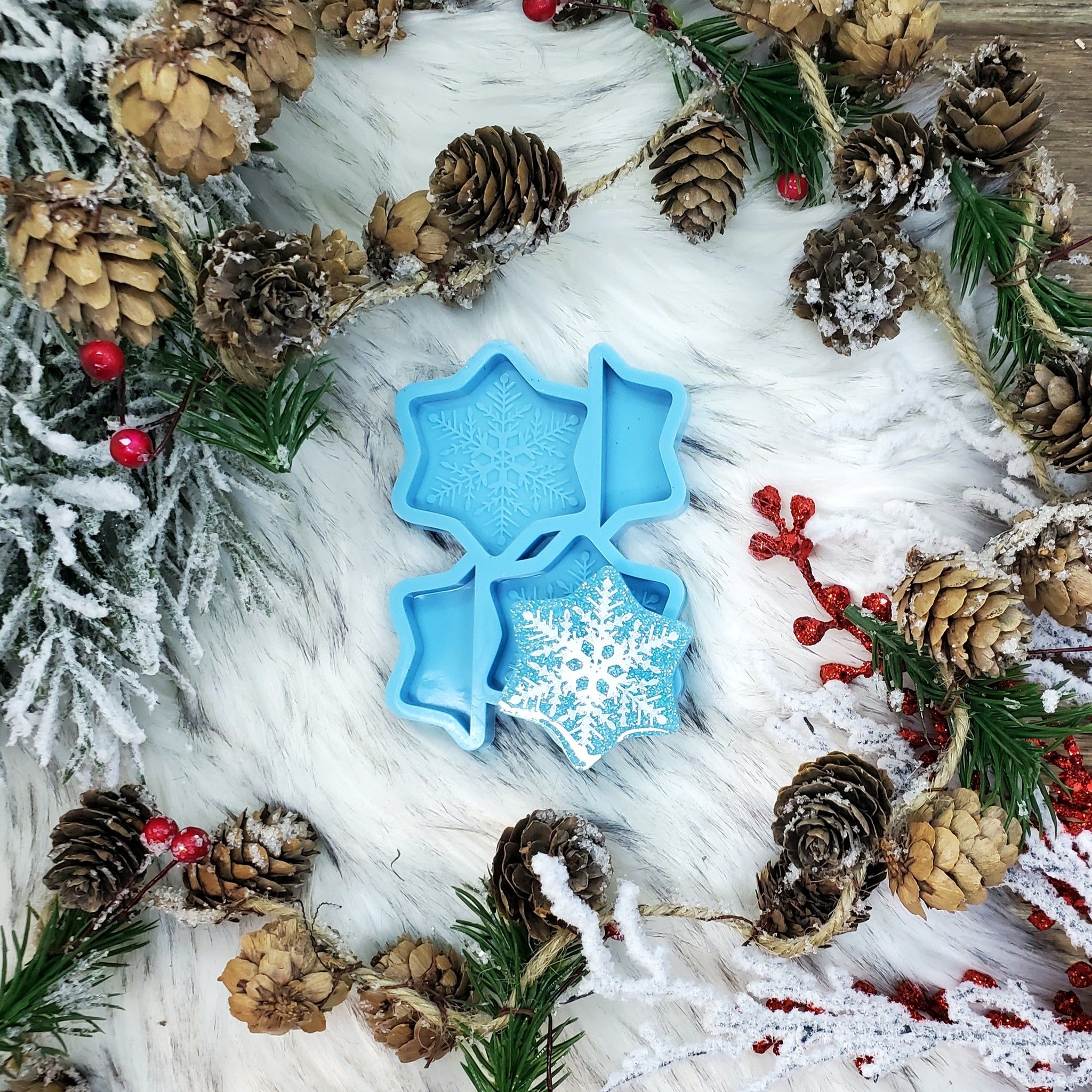 Snowflake Straw Topper Silicone Mold / Straw Topper Mold / Christmas M –  Farmhouse Fabrication