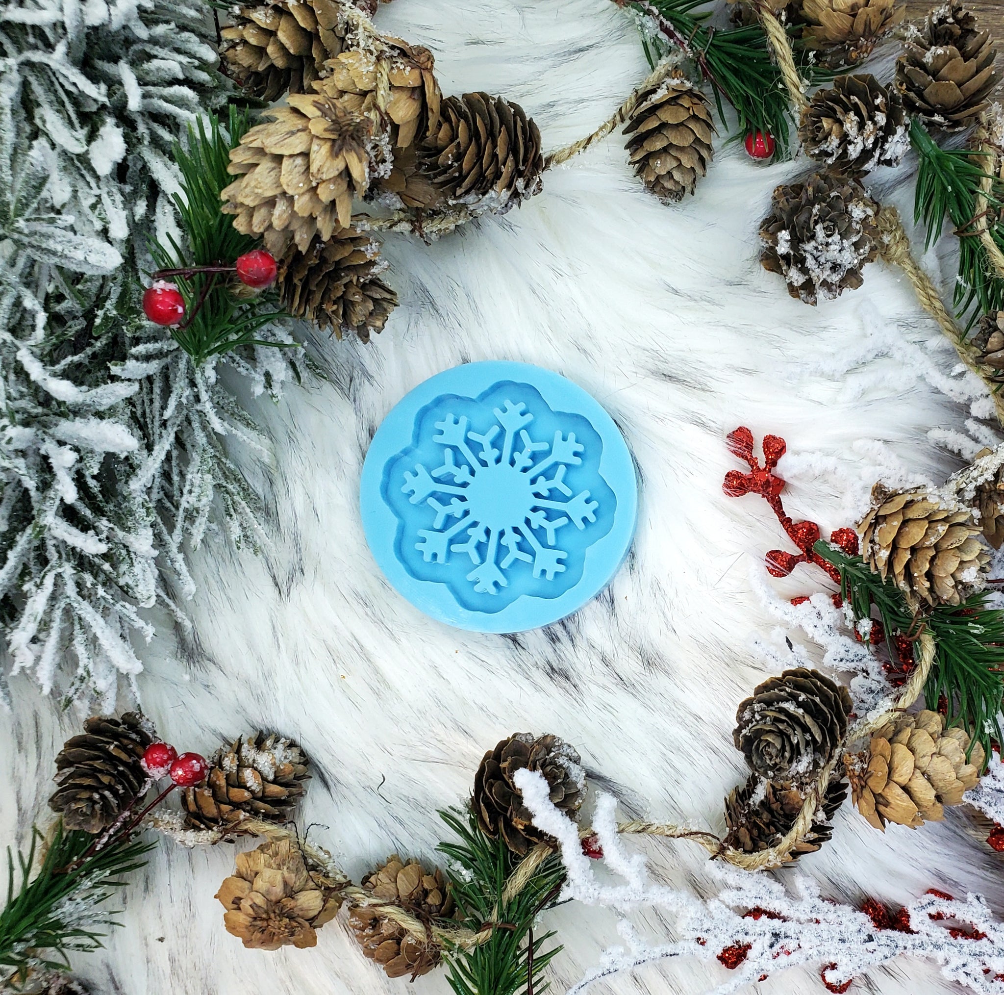 Snowflake Shaker Silicone Mold / Christmas Molds / Phone Grip Mold / Resin Molds