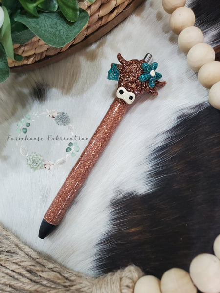 Realistic 3D Highland Cow with Glitter Ear Tag / 12 WEEK LEAD TIME!! Pen Sold Seperately